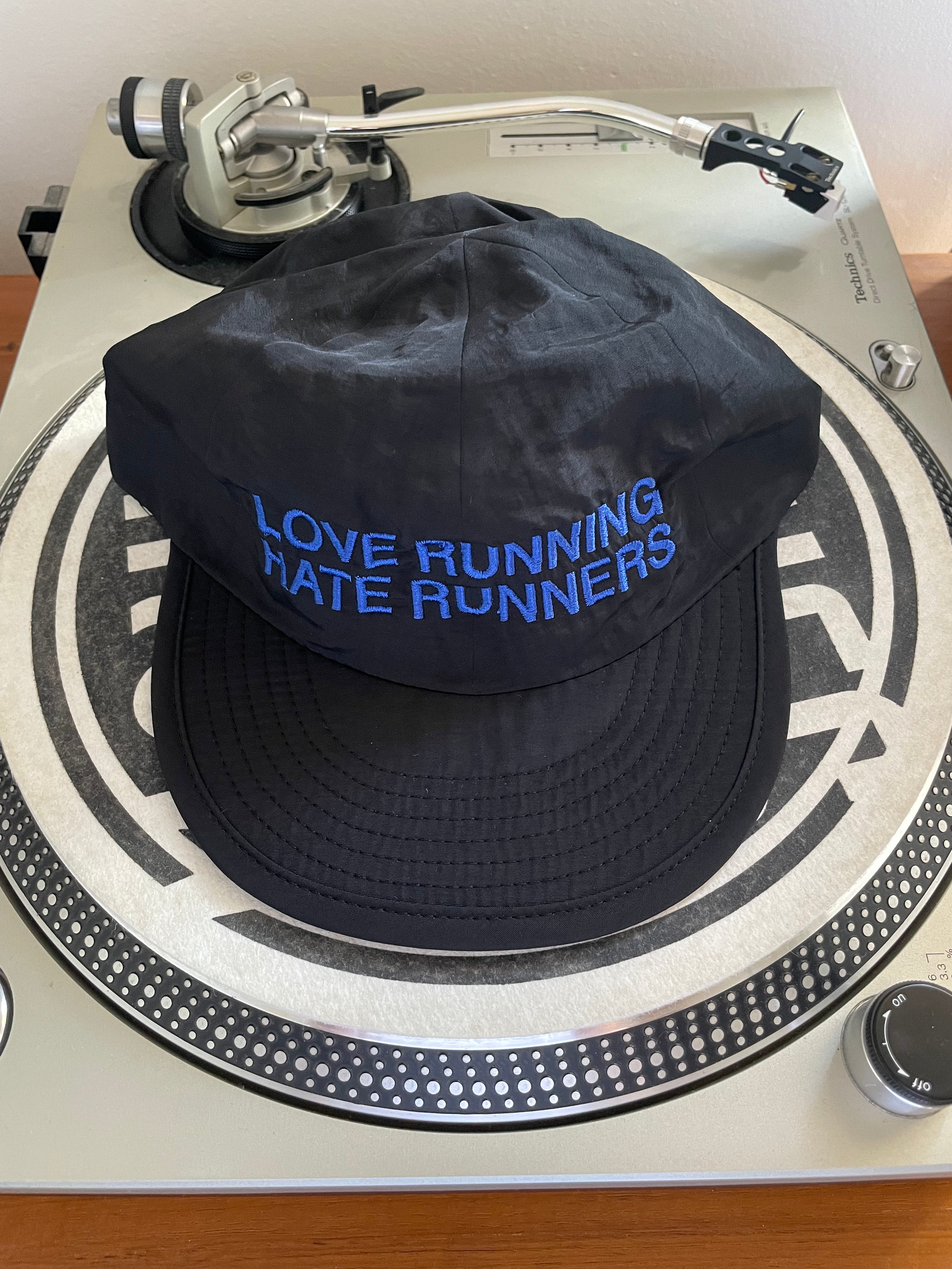 LOVE HATE CAP BLACK ROYAL BLUE