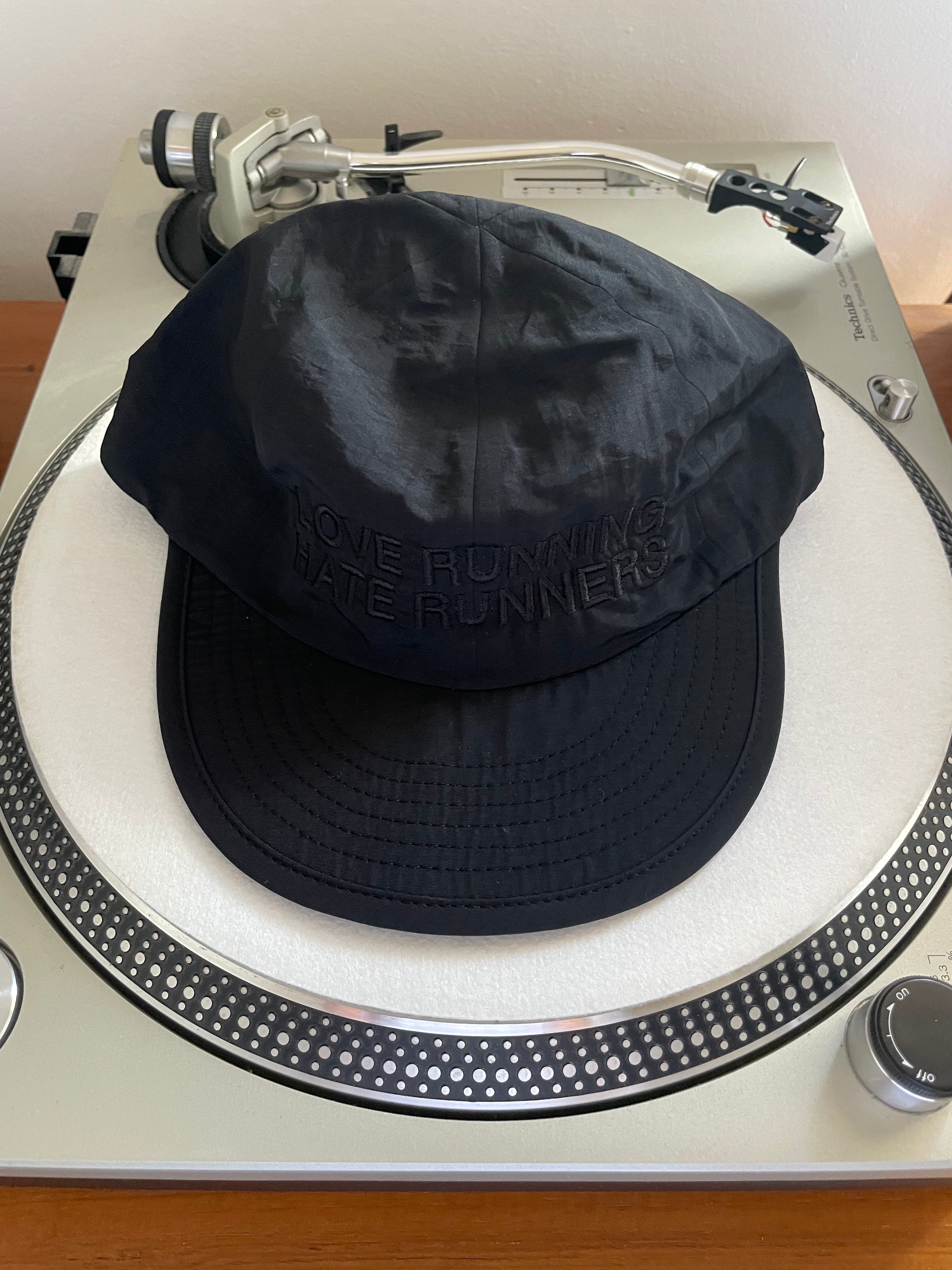 LOVE HAT CAP BLACK OUT